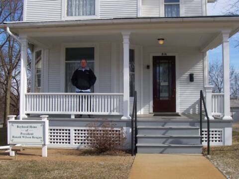 Reagan's boyhood home